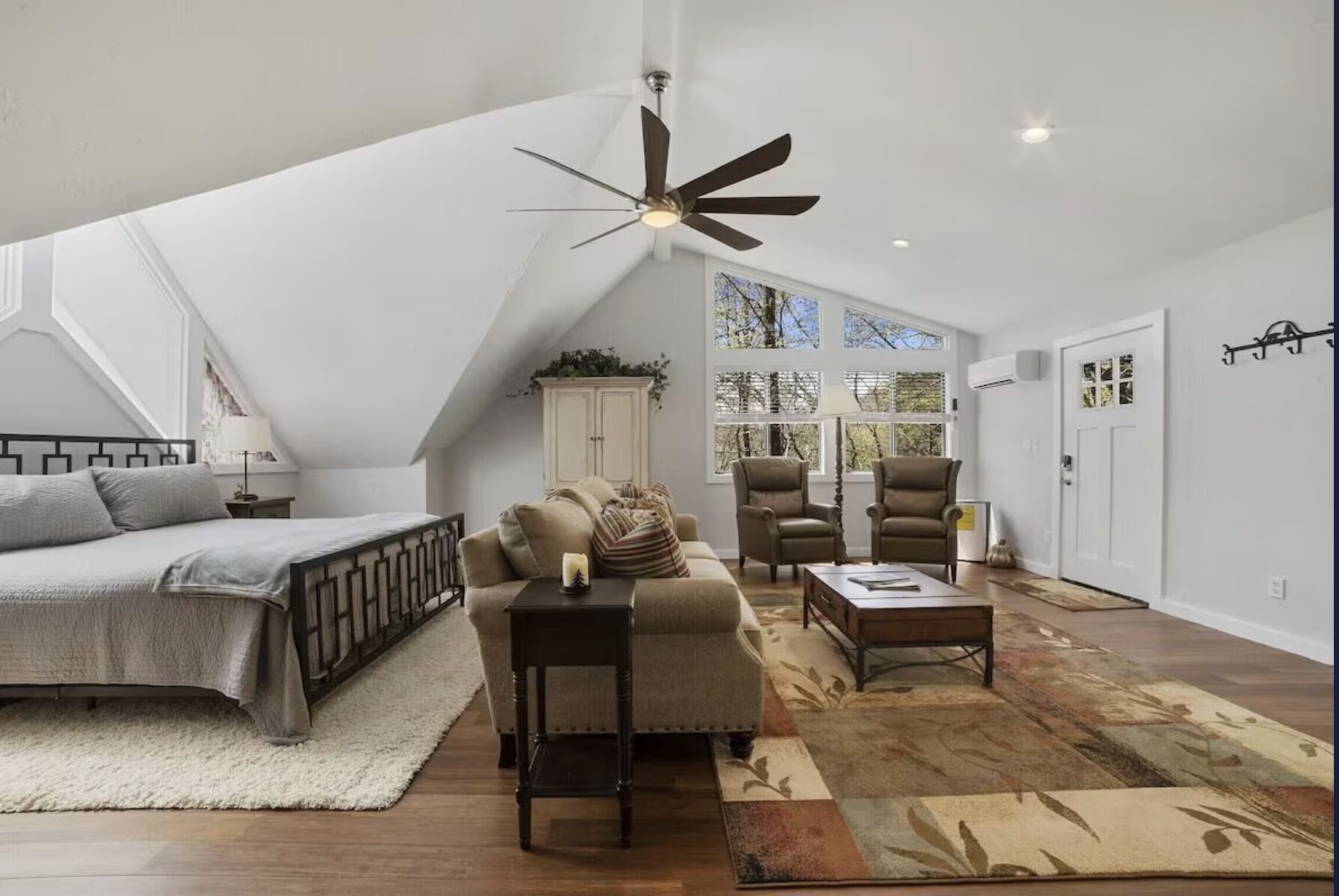 Carriage house king bedroom and living area
